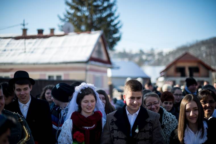 Budapesten is kíváncsiak a homoródkarácsonyfalvi gyermeklakodalmasra