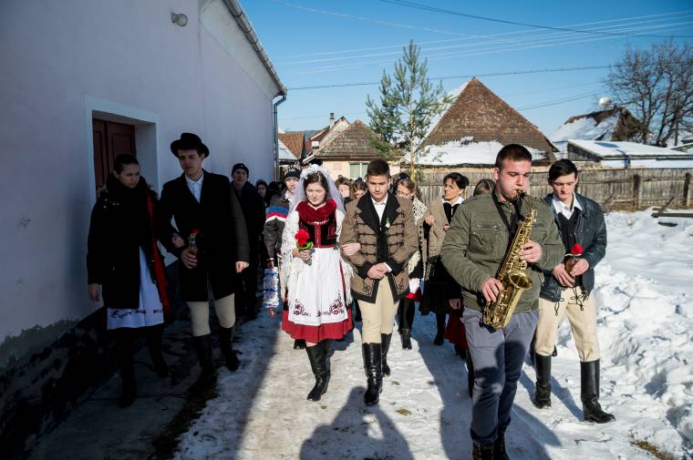 Farsangi gyermeklakodalmas Karácsonyfalván