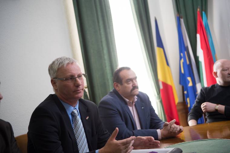 Forintmilliók székelyföldi iskolák, templomok felújítására