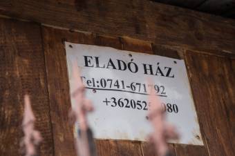 Nemcsak a bérbeadásnak, a lakás- és földterület-eladásnak is megvan a szezonja, és nemigen esik egybe