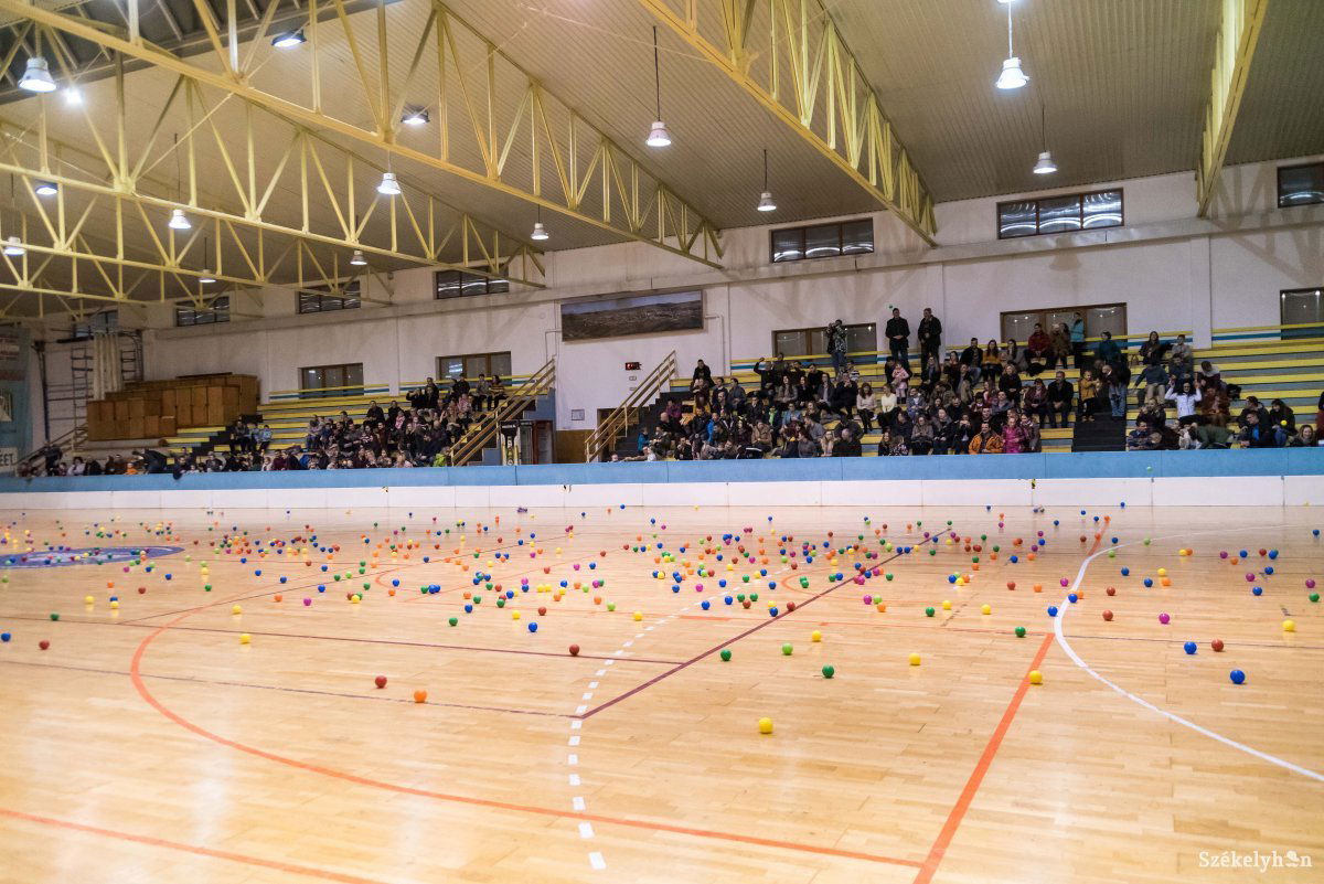 &bullet;  Fotó: Veres Nándor