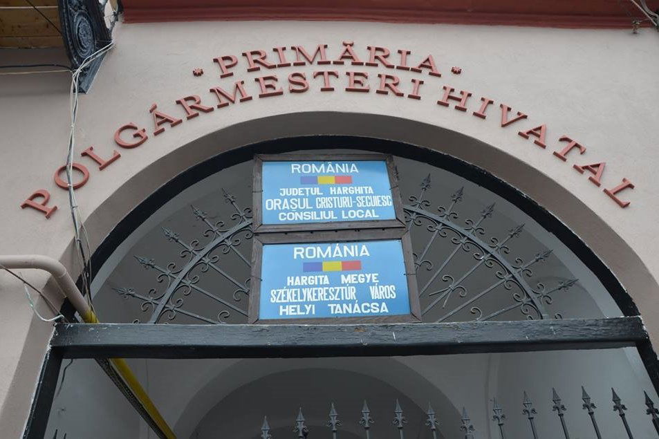 Levették a Városháza feliratot, mégis a keresztúriak ellen döntött a bíróság •  Fotó: Székelykeresztúr Város Polgármesteri Hivatala/Facebook