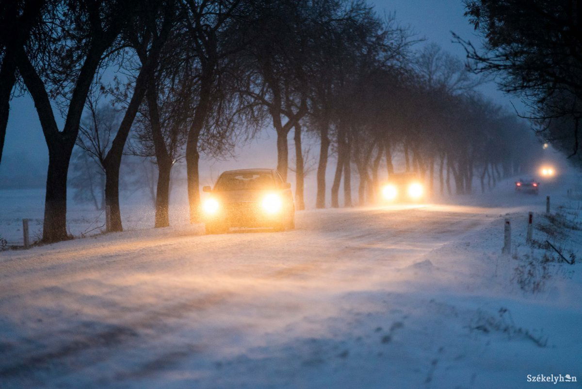 Havazni fog, úgyhogy ismét megnő az aktivitás a közlekedési-infó  Facebook-csoportokban. Képünk illusztráció •  Fotó: Veres Nándor