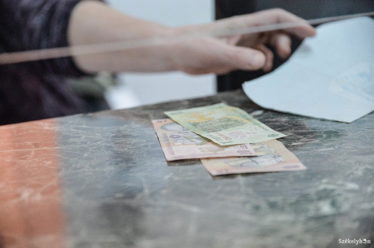 Húsz év óta először emelkedett a munkanélküli segély értéke. Ez 19 lejes többletet jelent. Képünk illusztráció •  Fotó: Barabás Ákos