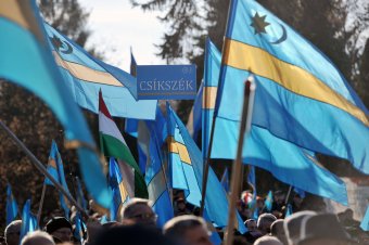 Három autonómiatervezetet iktattak a képviselőházban