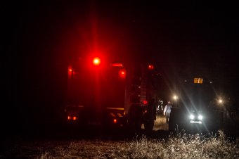 Több Maros megyei helyszínen is lángol a száraz növényzet – frissítve