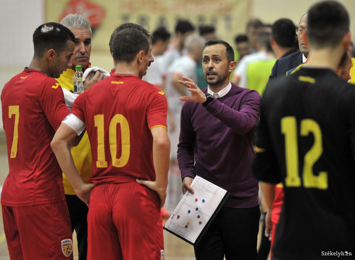 A románok legyőzték a spanyolokat, a magyaroknak sikerül? &bullet;  Fotó: Beliczay László