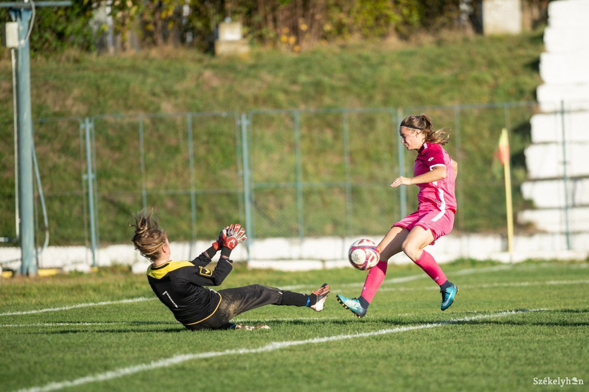 Kajtárnak két ízben is bravúrt kellett bemutatnia •  Fotó: Barabás Ákos