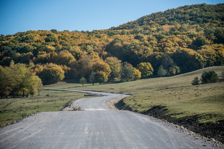 Mégsem maradhat jövőre a leányerdei út aszfaltozása