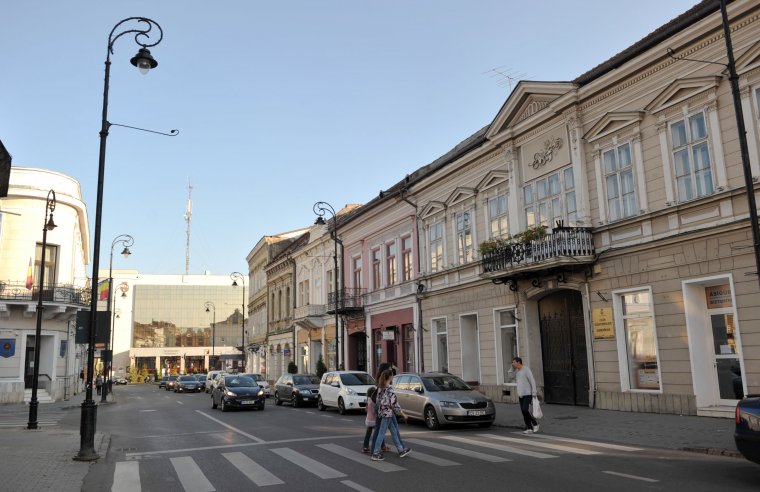 Szakcégre bíznák a közvilágítás karbantartását
