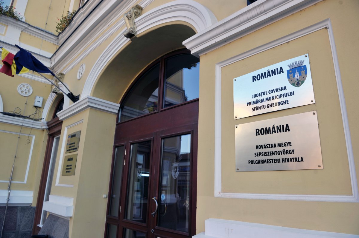 Az önkormányzat a hibás a visszaszolgáltatások lassúságáért? A prefektus szerint igen. •  Fotó: Beliczay László
