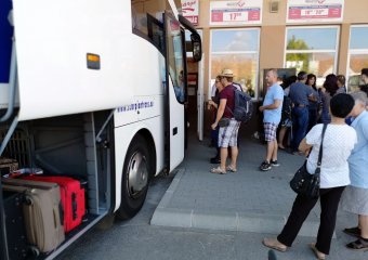 Rekordszintet ért el a kivándorlás tavaly, sepsiszentgyörgynyi ember hagyta el Romániát