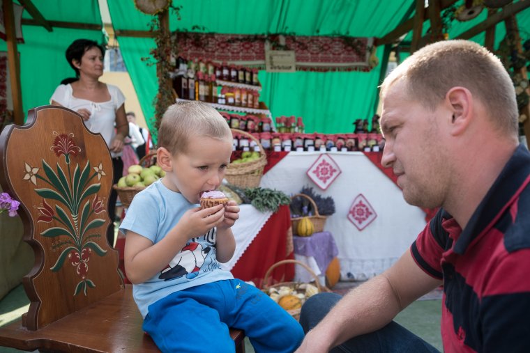 Bőségünnep a székelyudvarhelyi minifocipályán