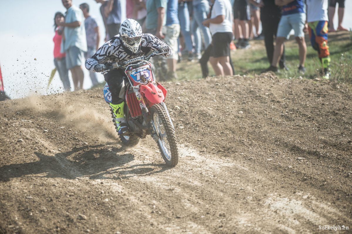 &bullet;  Fotó: Barabás Ákos