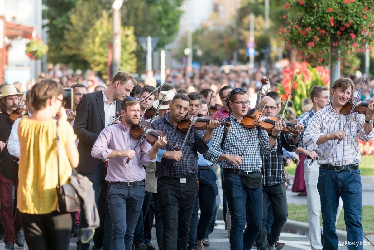 &bullet;  Fotó: Veres Nándor