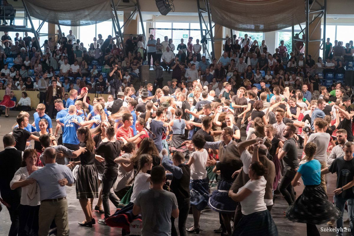 &bullet;  Fotó: Veres Nándor