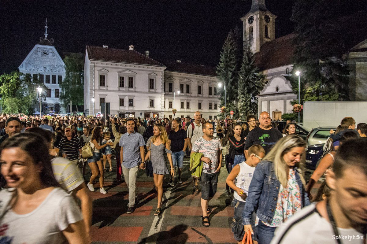 &bullet;  Fotó: Barabás Ákos