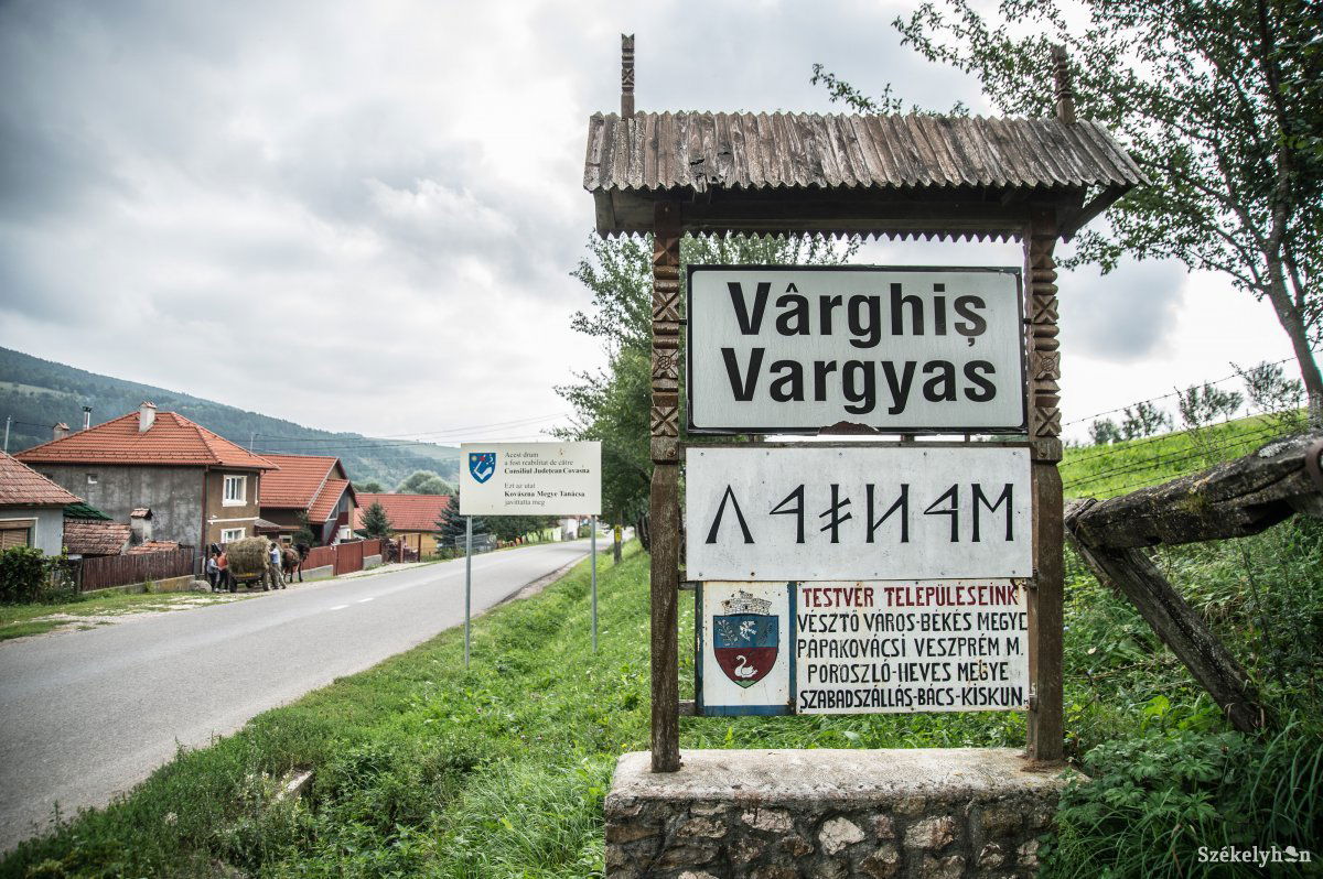 Vargyas községben több beruházáson túl vannak. A sportcsarnok teljes felújítása azonban több mint másfél millió lejbe kerül &bullet;  Fotó: Barabás Ákos