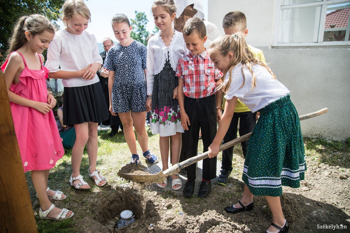&bullet;  Fotó: Barabás Ákos