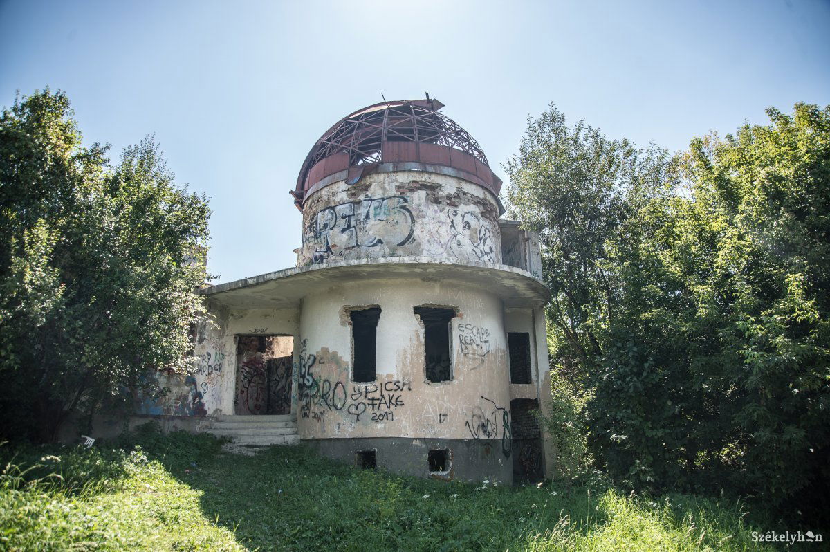 Az épületben az amatőr csillagászati tevékenység mellett tudományos könyvtár is helyet kapna &bullet;  Fotó: Barabás Ákos