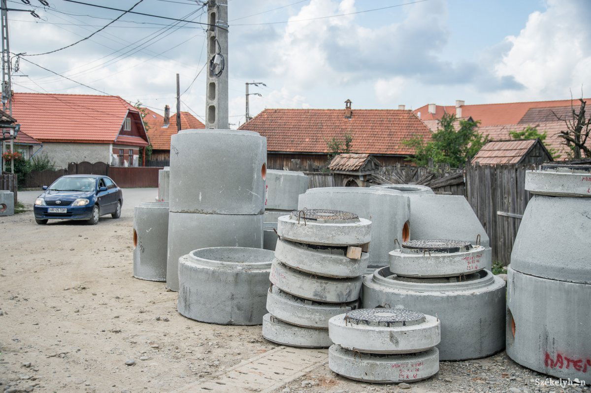 Jövőben kezdődhet el a víz- és csatornahálózatok fejlesztése •  Fotó: Barabás Ákos