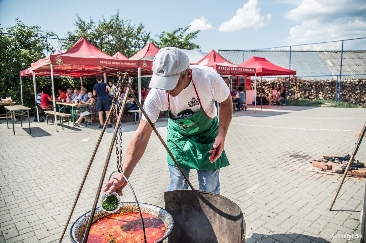 &bullet;  Fotó: Barabás Ákos