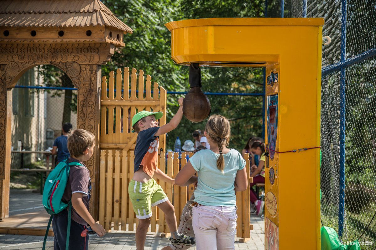 &bullet;  Fotó: Barabás Ákos