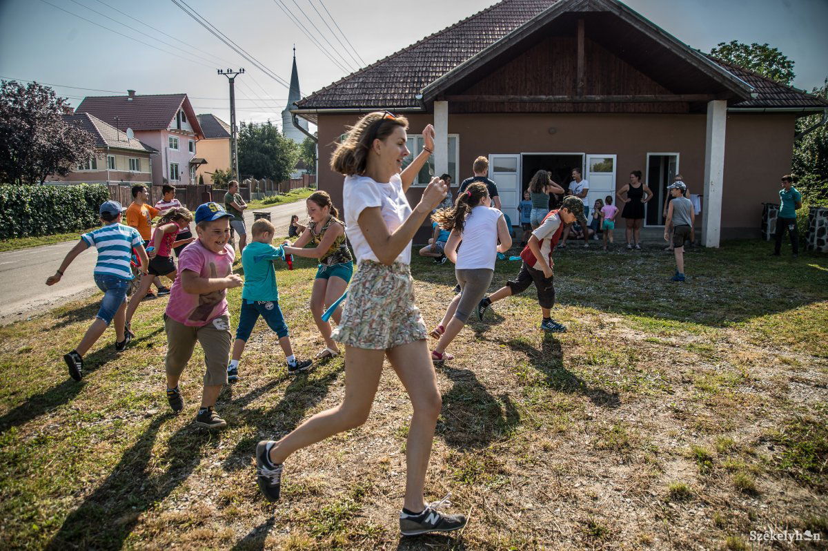 &bullet;  Fotó: Barabás Ákos