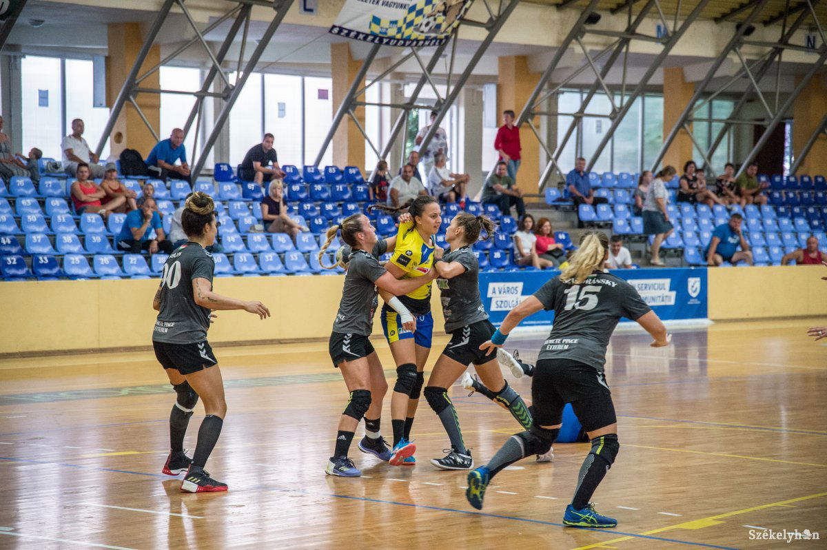 Brassó csapatát négy góllal múlta felül a váci együttes •  Fotó: Barabás Ákos