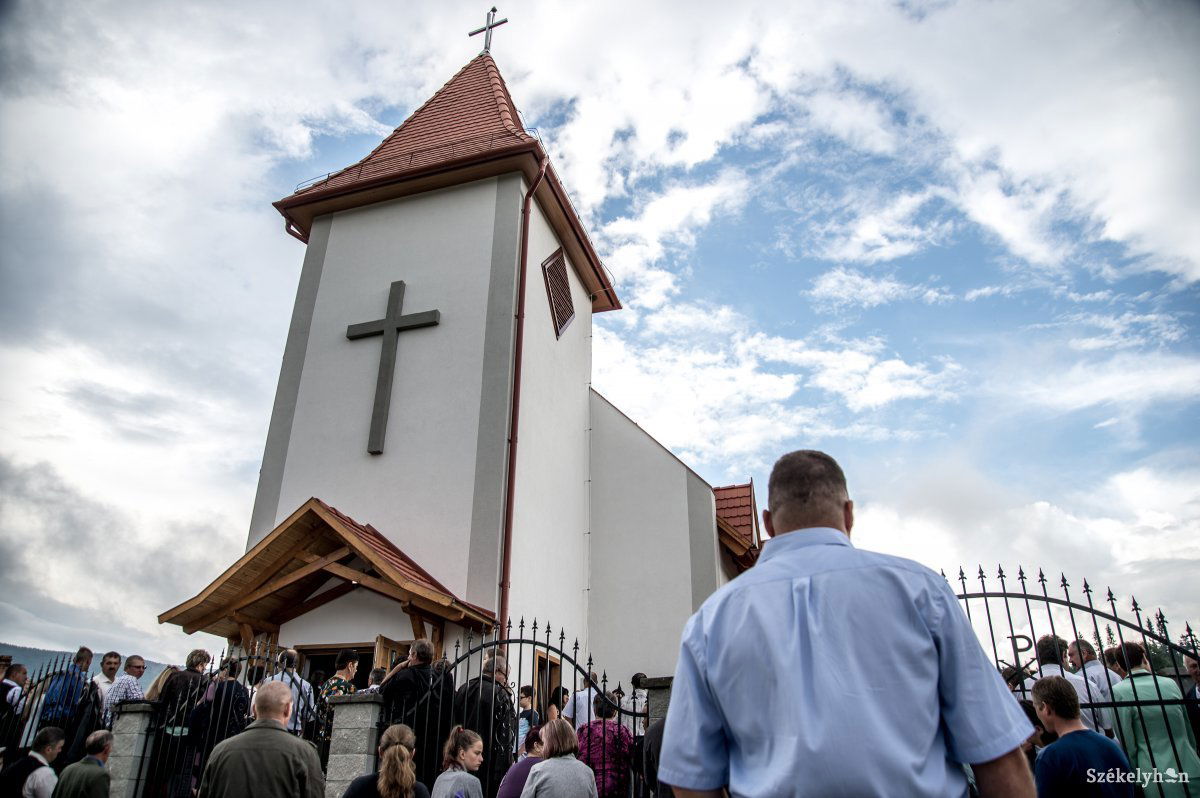 Nagyboldogasszony ünnepén Sikaszó új templomában is búcsút ülnek. Archív •  Fotó: Barabás Ákos