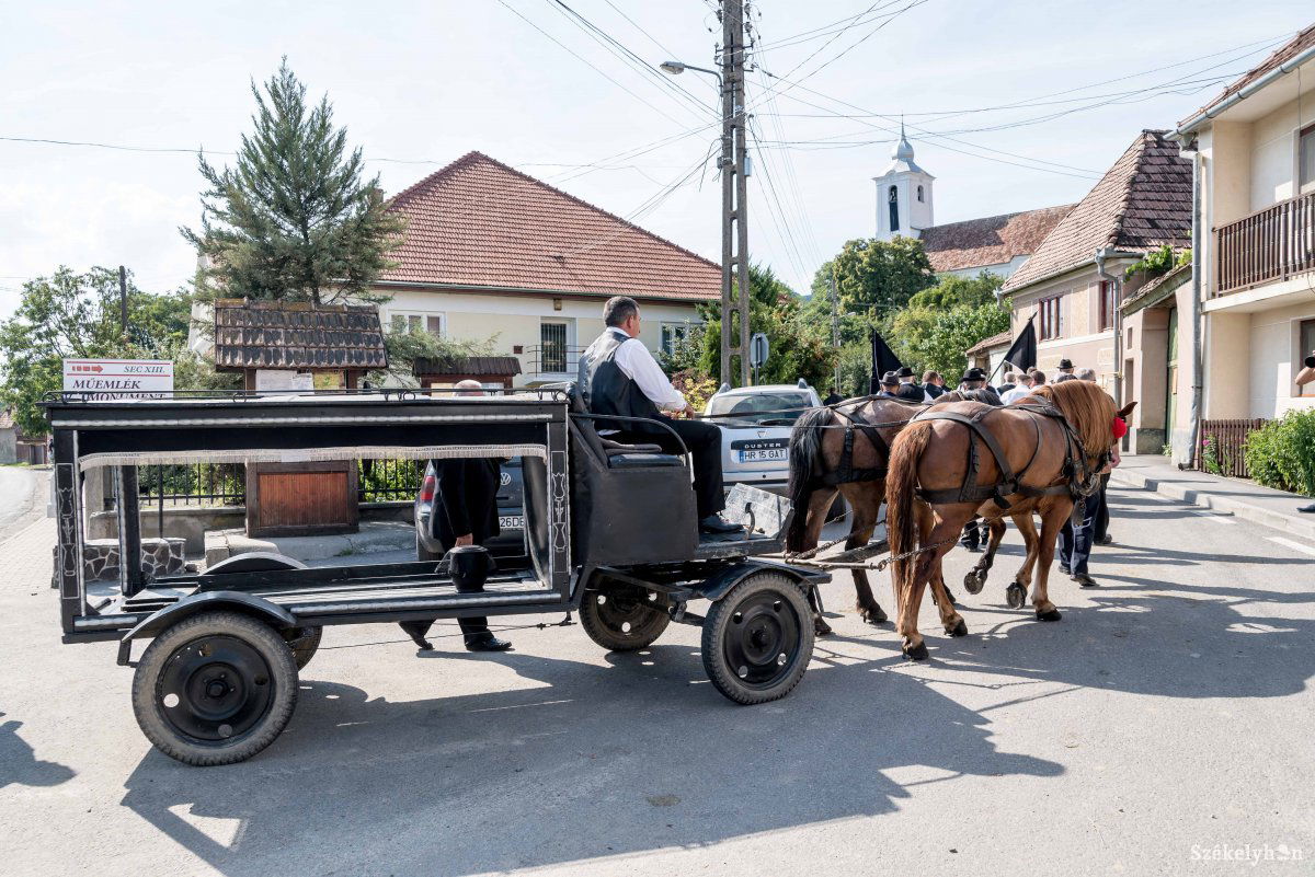&bullet;  Fotó: Veres Nándor