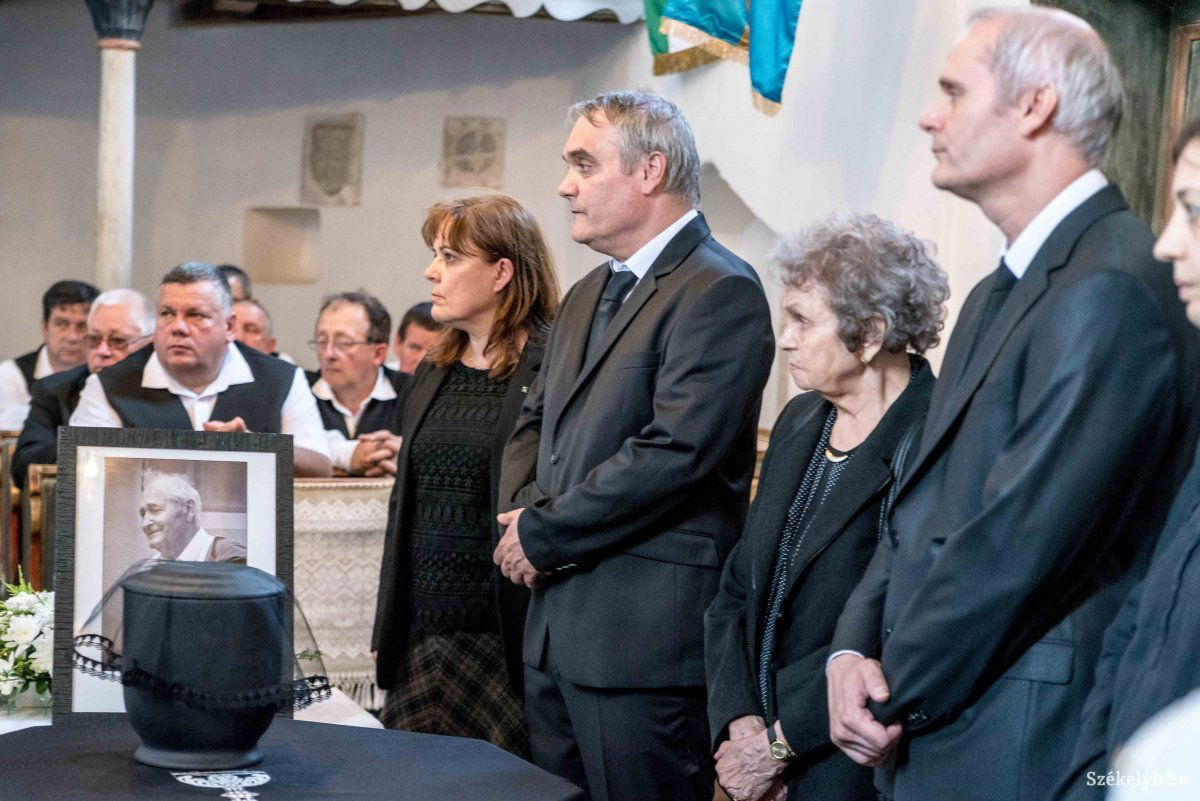 &bullet;  Fotó: Veres Nándor