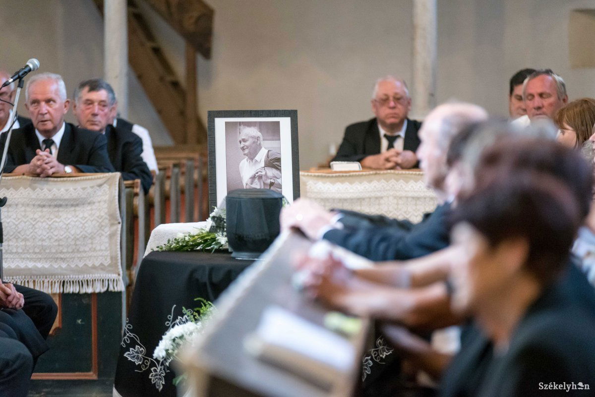 &bullet;  Fotó: Veres Nándor