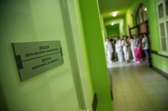 Kilenctől tizenegy óráig sztrájkolnak az egészségügyben