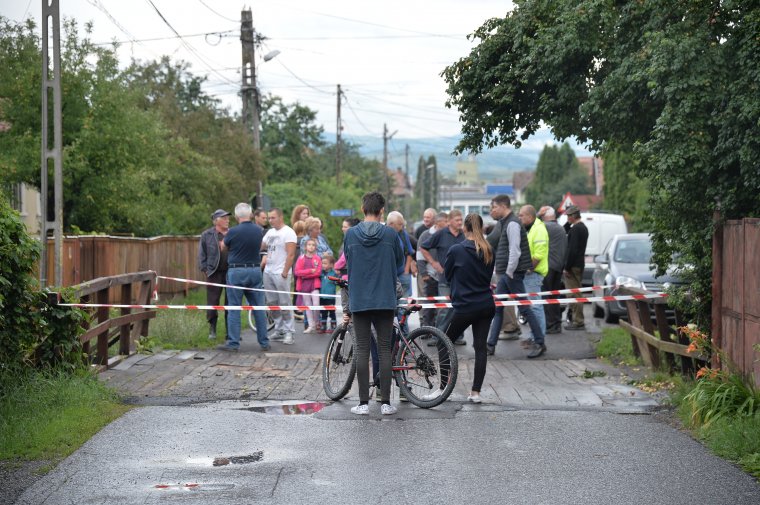 Lezárt híd, hordalékos területek – áradást okozott a felhőszakadás Udvarhelyen