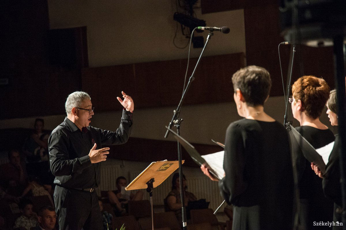 &bullet;  Fotó: Barabás Ákos