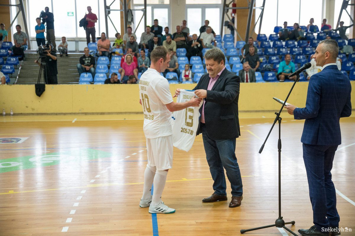 &bullet;  Fotó: Barabás Ákos