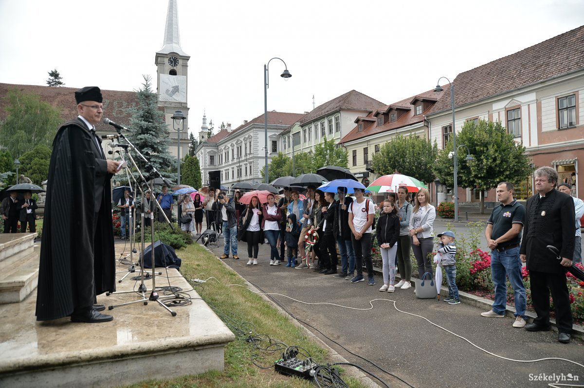 &bullet;  Fotó: Barabás Ákos