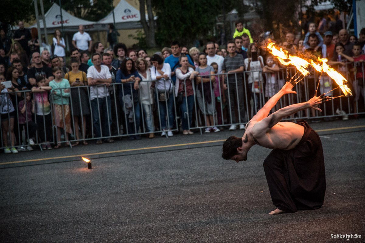 &bullet;  Fotó: Barabás Ákos