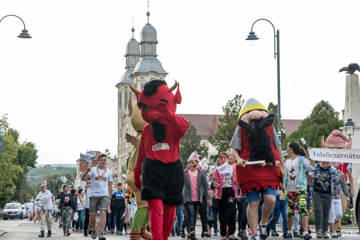 &bullet;  Fotó: Veres Nándor