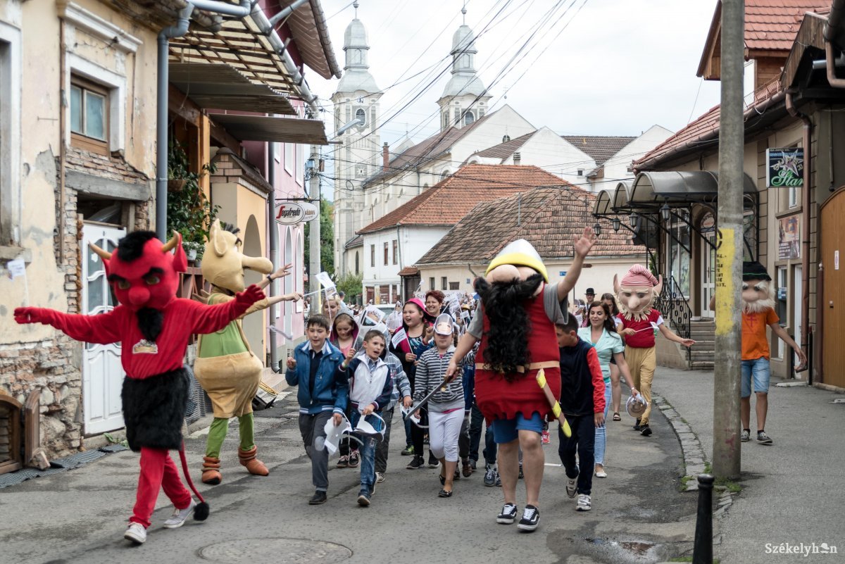 &bullet;  Fotó: Veres Nándor