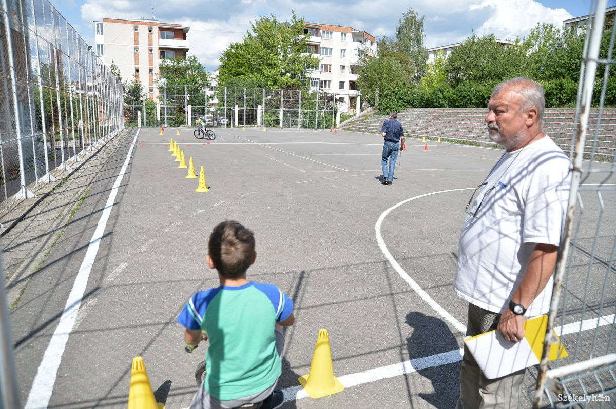&bullet;  Fotó: Barabás Ákos