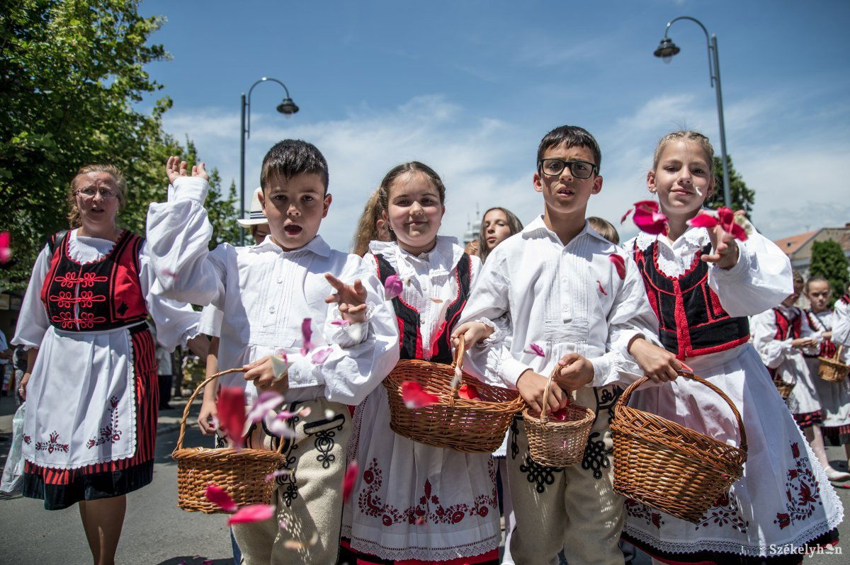 &bullet;  Fotó: Barabás Ákos