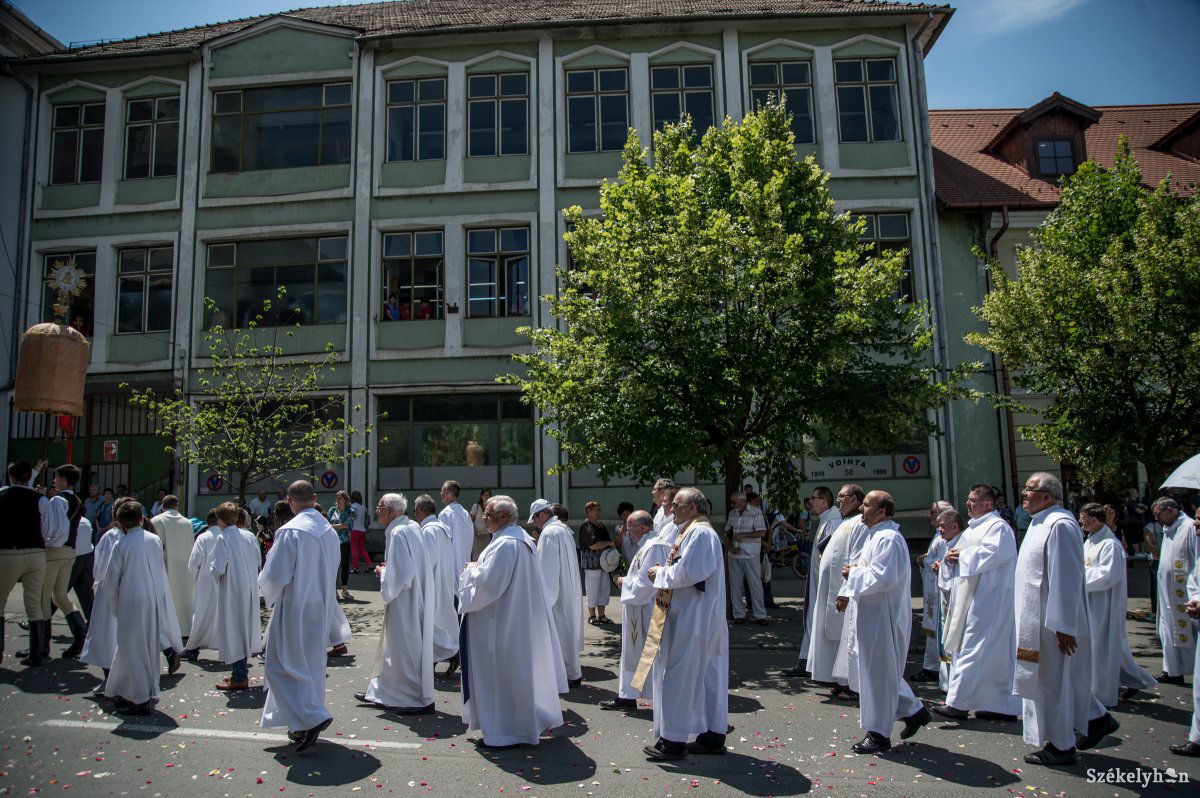 &bullet;  Fotó: Barabás Ákos