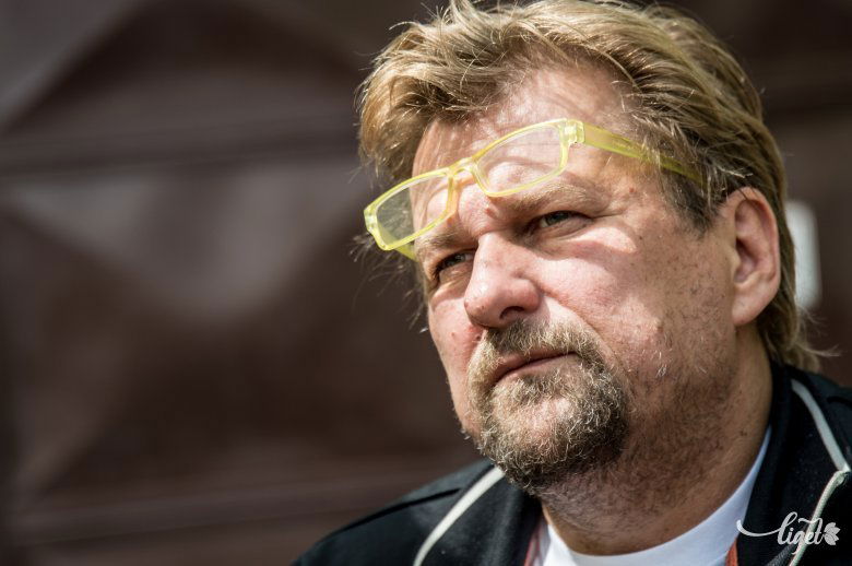 Anger Zsolt színész-rendező a színház hatalmas erejéről •  Fotó: Barabás Ákos