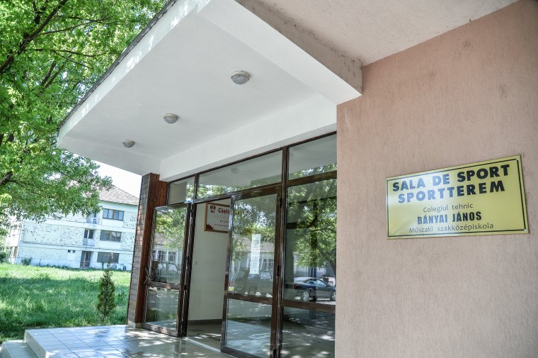 Elhúzódó beruházás után Udvarhely végre átveszi a Bányai sporttermét