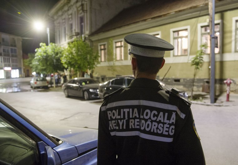 Zsebbe kell nyúlniuk a csendzavaróknak