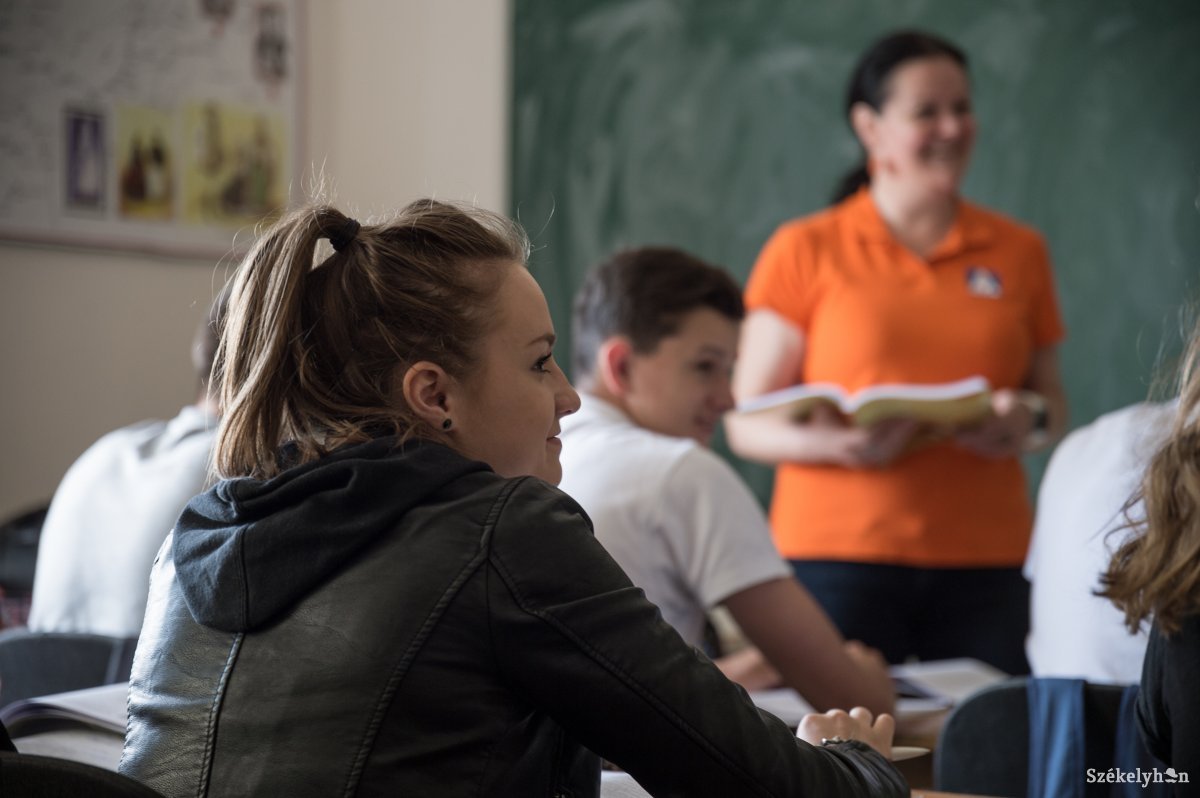 Ösztönzőleg hathat a támogatás az iskolásokra. Nagy tervek. Képünk illusztráció •  Fotó: Barabás Ákos