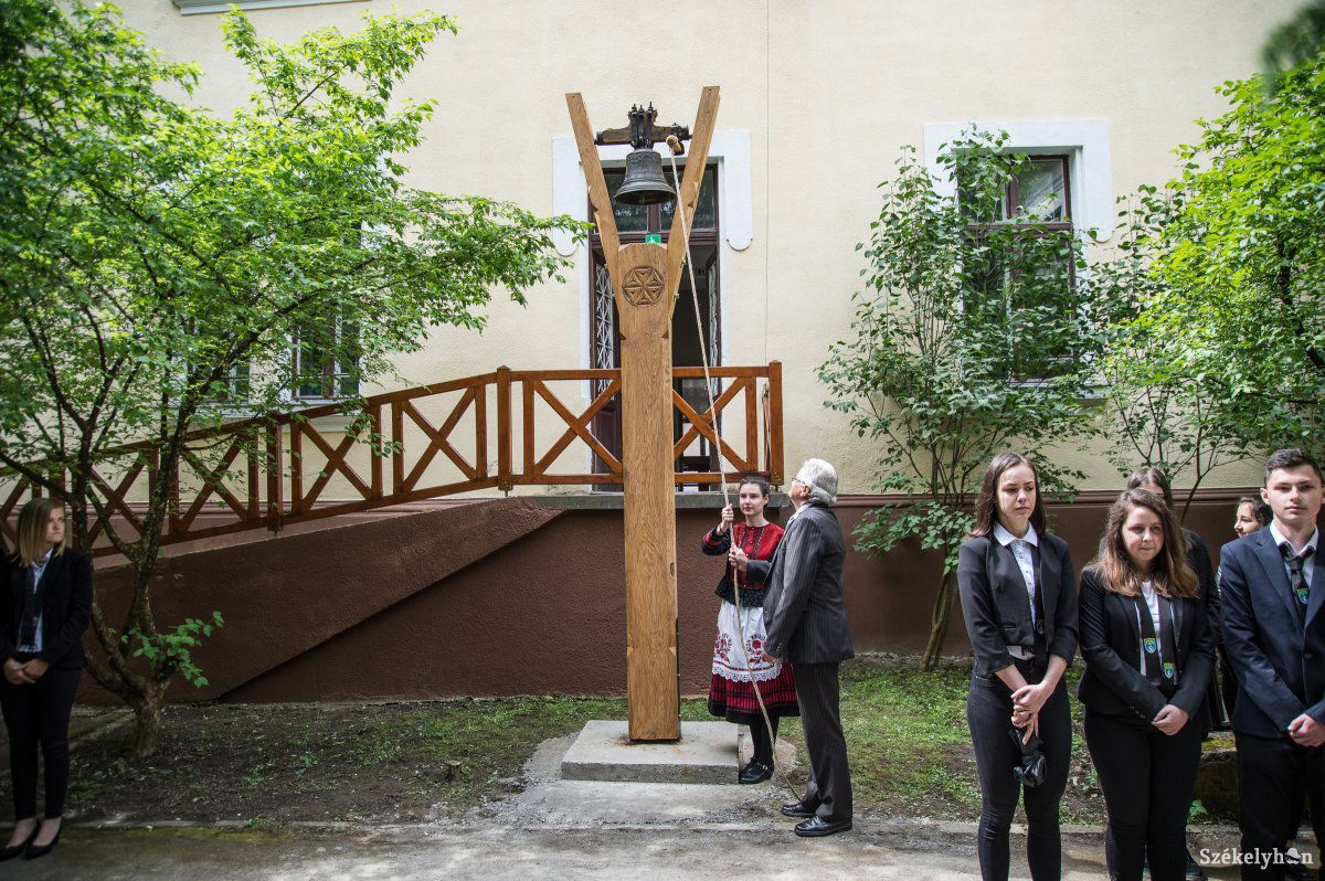 &bullet;  Fotó: Barabás Ákos