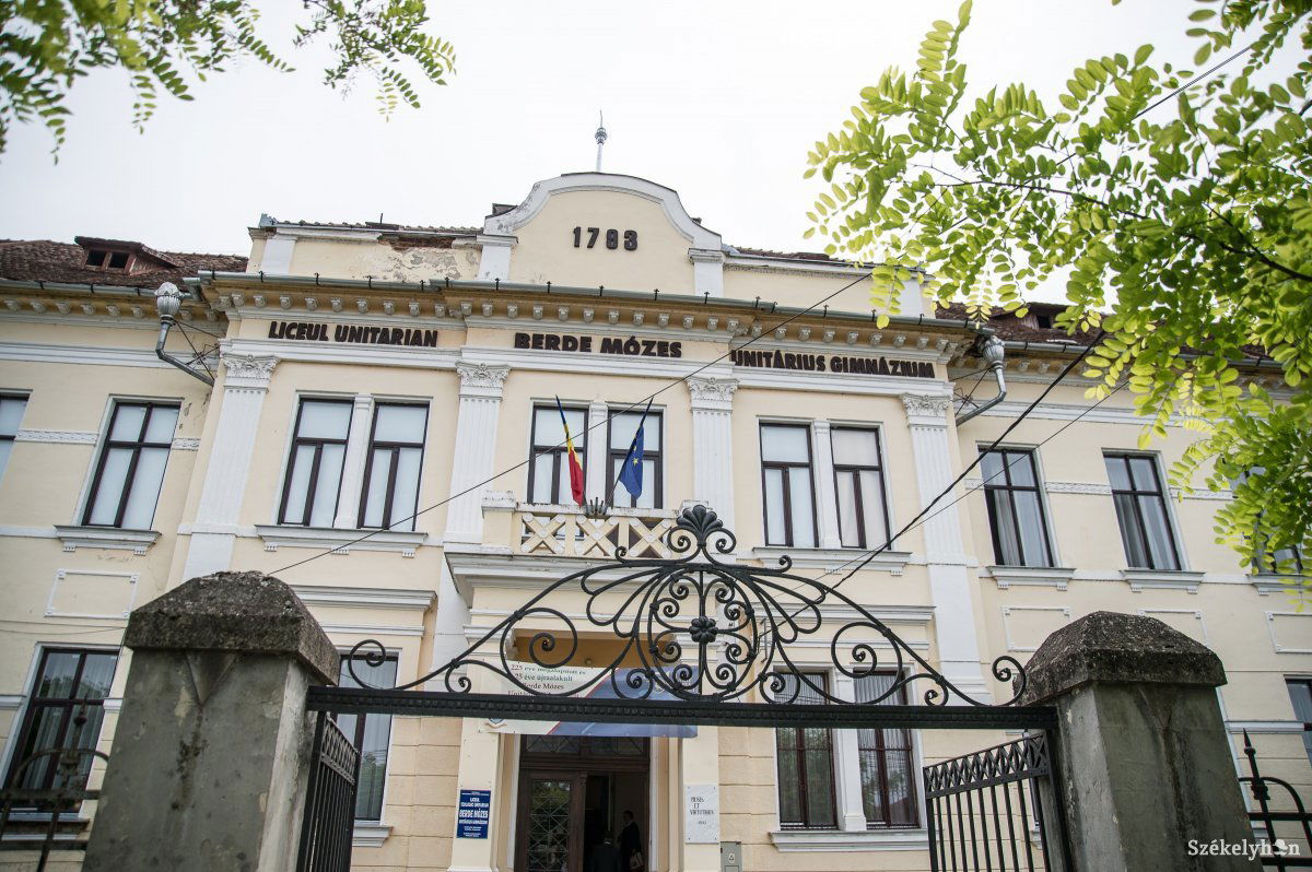 A székelykeresztúri Berde Mózes Unitárius Gimnáziumban nagyon örültek a törvénymódosításnak •  Fotó: Barabás Ákos